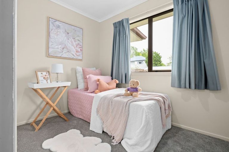 Photo of property in 66 Southsea Crescent, Silverdale, Hamilton, 3216