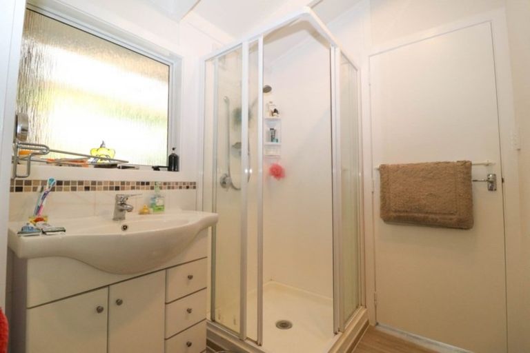 Photo of property in 19 Adams Road, Thornton Bay, Thames, 3575