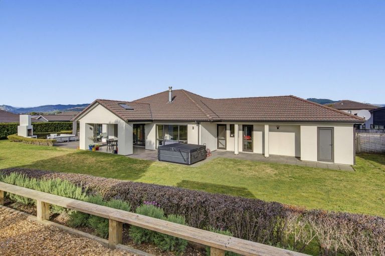 Photo of property in 8 Rae Lane, Paraparaumu Beach, Paraparaumu, 5032