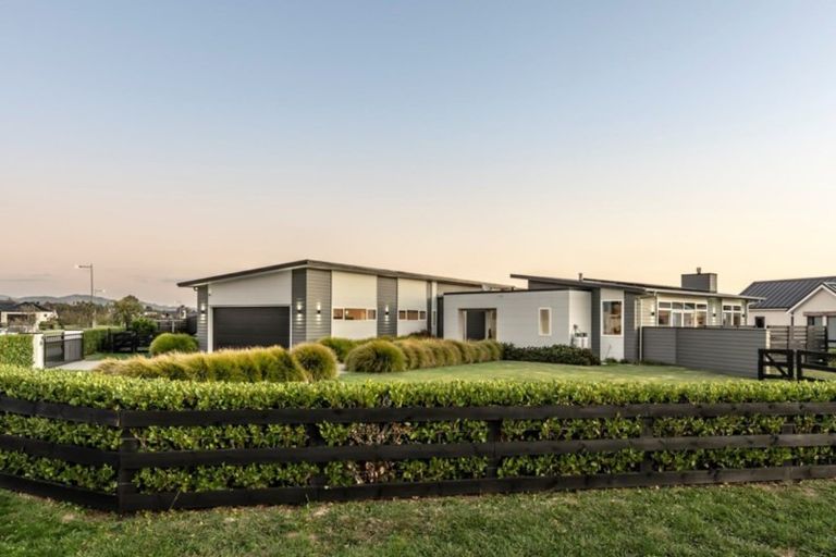 Photo of property in 14 Baxter Michael Crescent, Cambridge, 3434