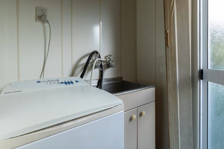 Photo of property in 53 Rua Road, Glen Eden, Auckland, 0602