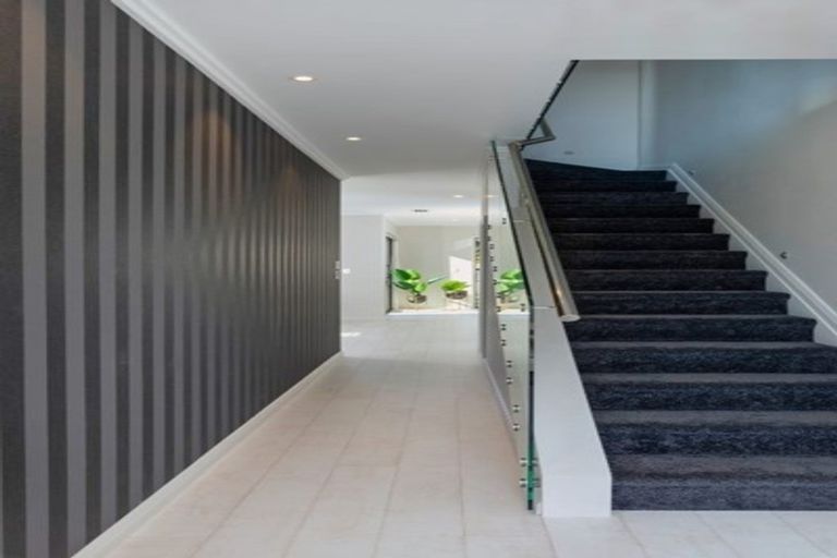 Photo of property in 13 Turret Lane, Hobsonville, Auckland, 0616