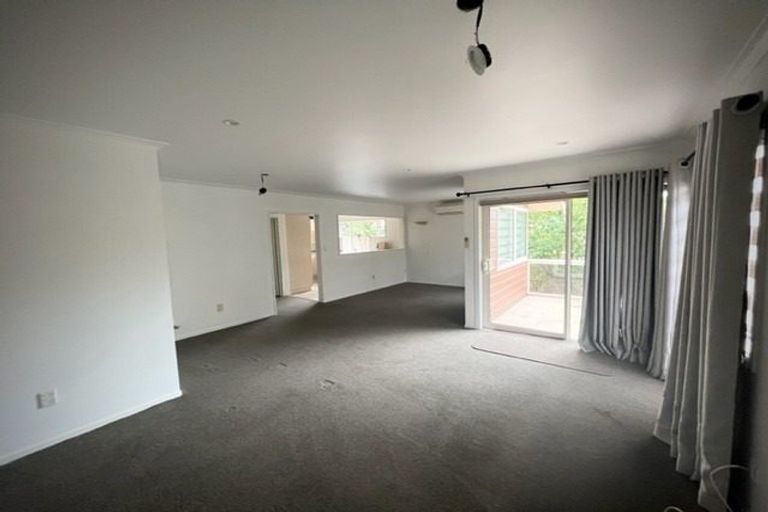 Photo of property in 76 Memorial Drive, Hamilton East, Hamilton, 3216