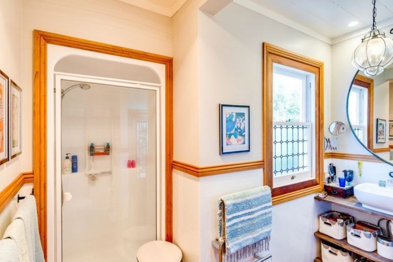 Photo of property in 5 Corry Avenue, Bluff Hill, Napier, 4110