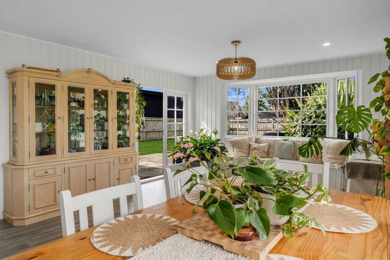 Photo of property in 40 Clifton Terrace, Fitzherbert, Palmerston North, 4410