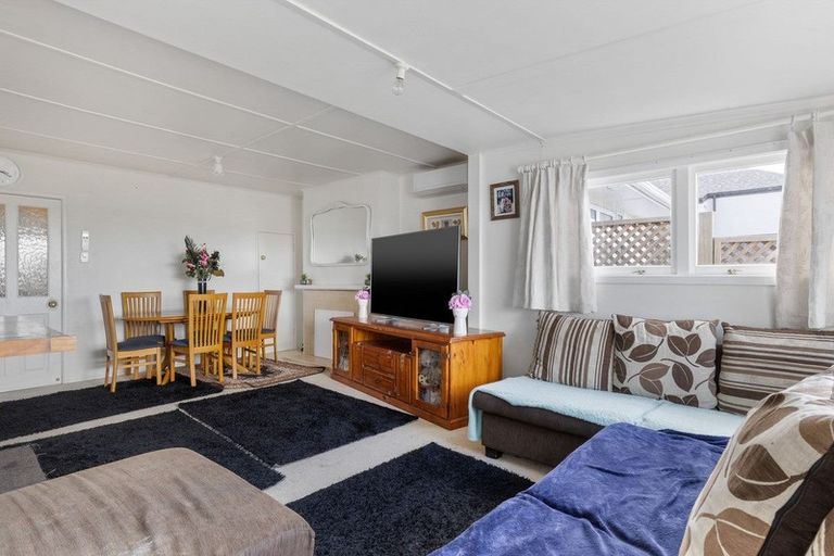 Photo of property in 50b Oxford Street, Te Puke, 3119