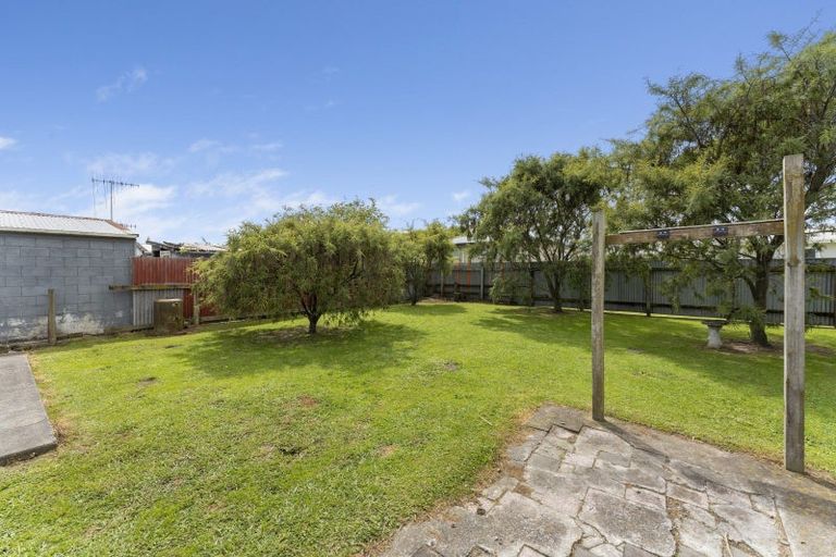Photo of property in 25 Manchester Street, Takaro, Palmerston North, 4412