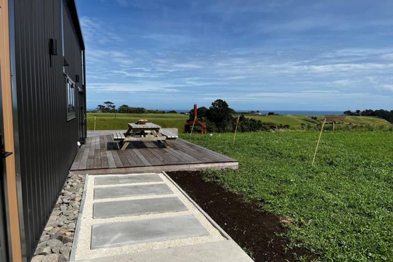 Photo of property in 49 Weld Rd Lwr, Tataraimaka, New Plymouth, 4374