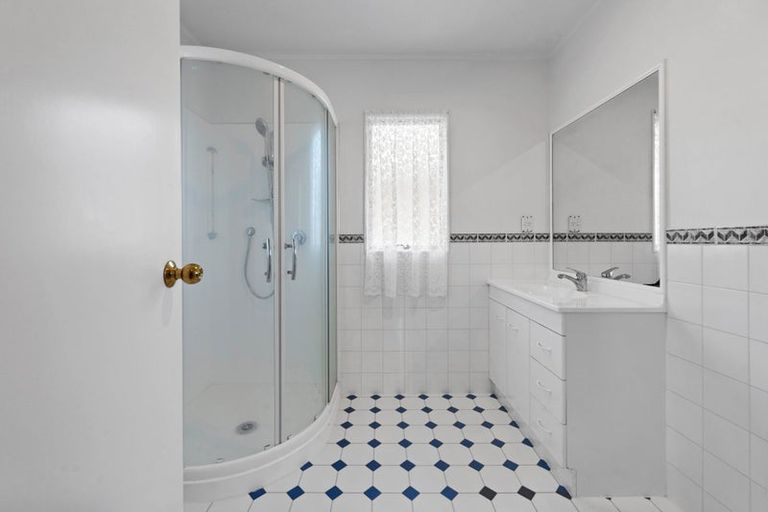 Photo of property in 60 Millen Avenue, Pakuranga, Auckland, 2010