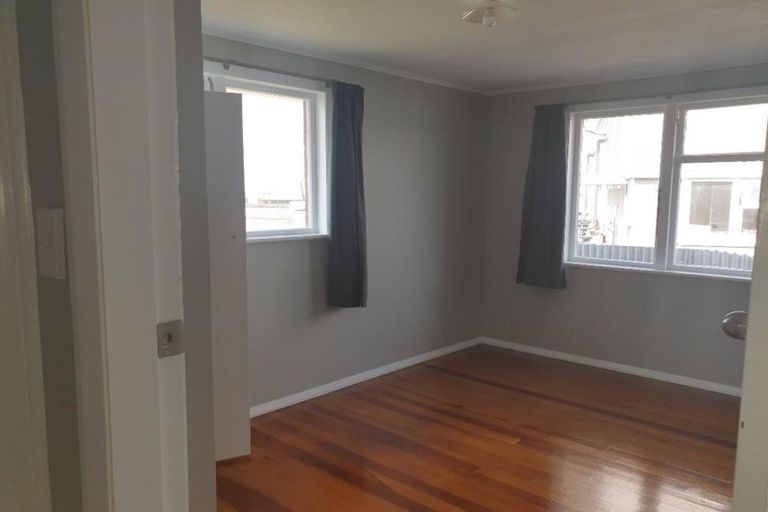 Photo of property in 60 Matipo Street, Castlecliff, Whanganui, 4501