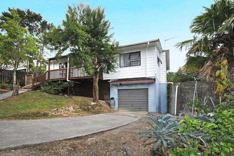 Photo of property in 8 Springtime Crescent, Stanmore Bay, Whangaparaoa, 0932