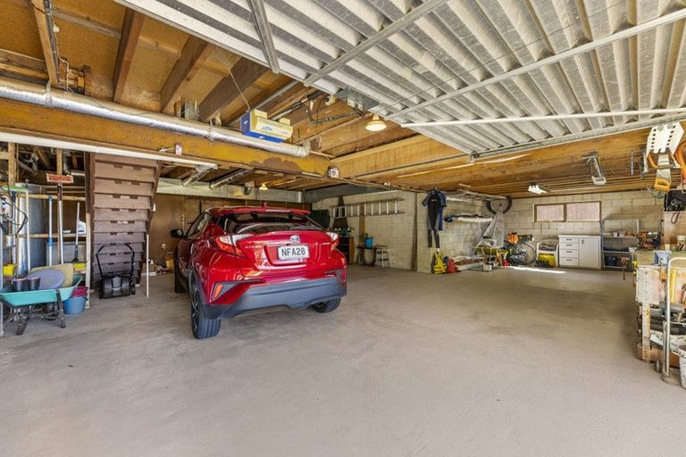 Photo of property in 113 Easther Crescent, Kew, Dunedin, 9012