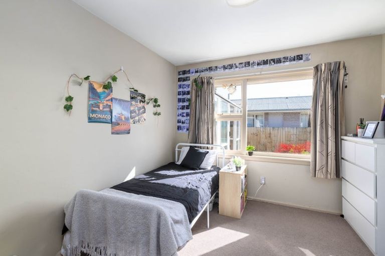 Photo of property in 21 Norrie Street, Redwood, Christchurch, 8051