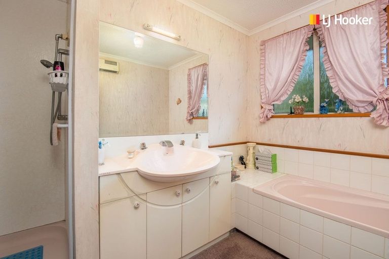 Photo of property in 160b Hagart-alexander Drive, Mosgiel, 9024