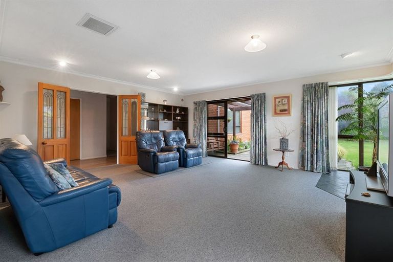 Photo of property in 16 Arkwright Place, Halswell, Christchurch, 8025