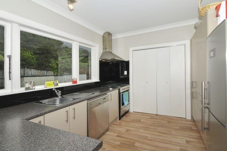 Photo of property in 241 Rata Street, Naenae, Lower Hutt, 5011