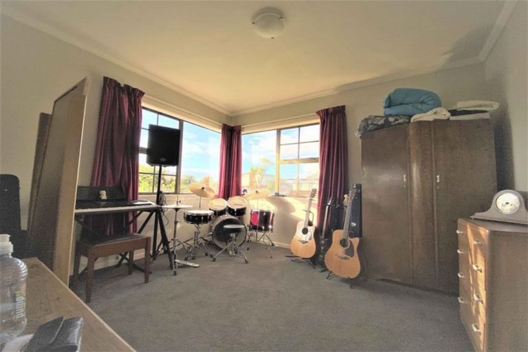 Photo of property in 291 Princes Street, Strathern, Invercargill, 9812