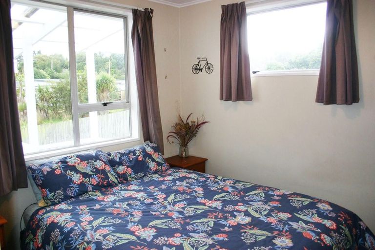 Photo of property in 12 Beach Street, Waikouaiti, 9510