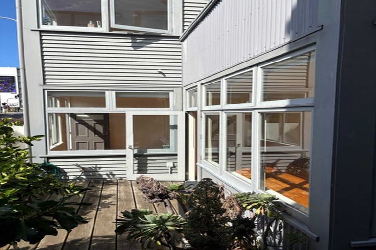 Photo of property in 108 Abel Smith Street, Te Aro, Wellington, 6011