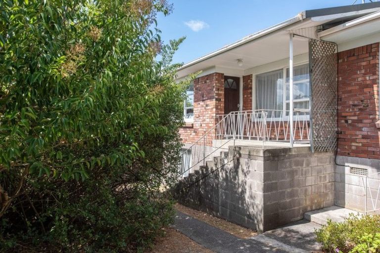 Photo of property in 1/22 Margaret Place, Milford, Auckland, 0620