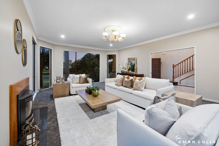 Photo of property in 8 Waikura Drive, Te Atatu Peninsula, Auckland, 0610