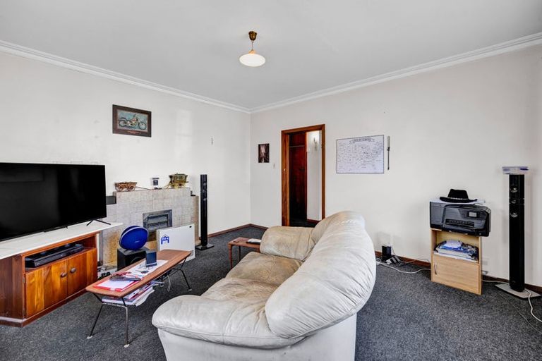 Photo of property in 8 Wellington Street, Hawera, 4610