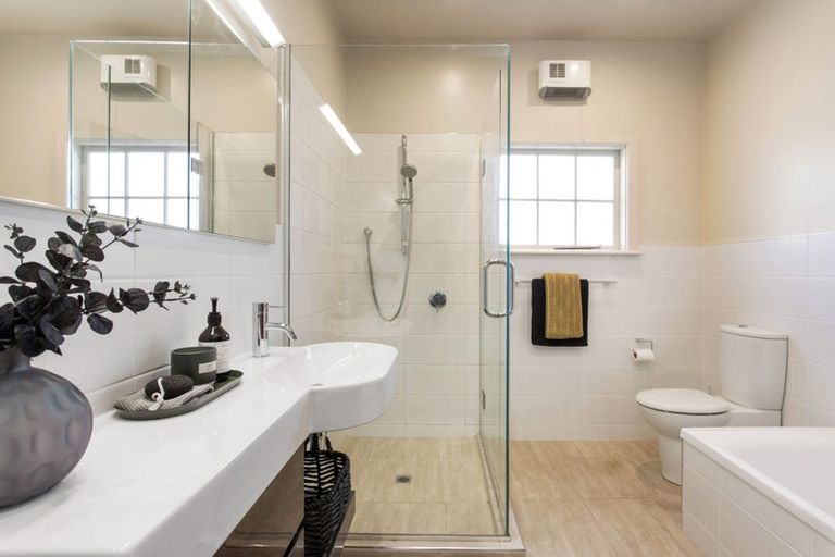 Photo of property in 13 Harakeke Street, Riccarton, Christchurch, 8011