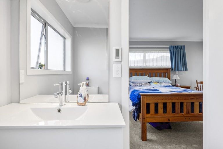 Photo of property in 508a Richmond Street, Lepperton, New Plymouth, 4373