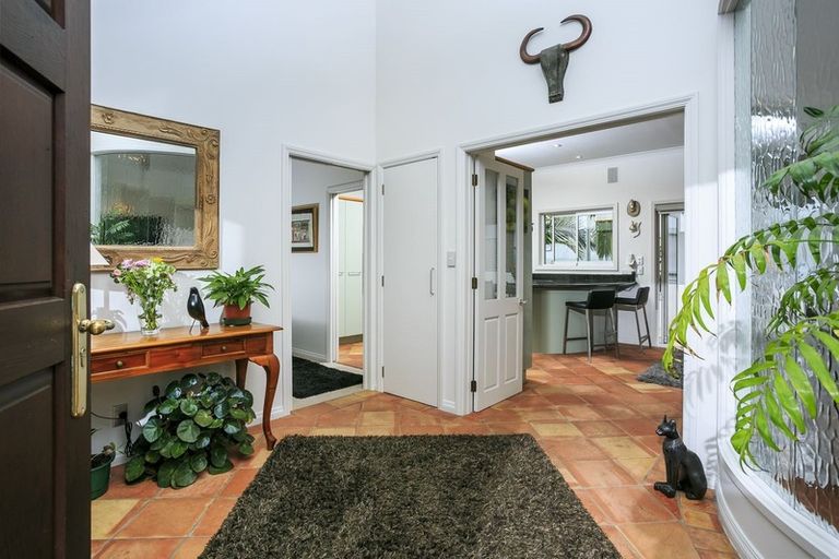 Photo of property in 41c Seaview Avenue, Northcote, Auckland, 0627