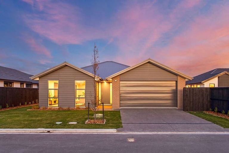 Photo of property in 5 Summerleas Lane, Halswell, Christchurch, 8025