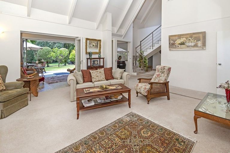 Photo of property in 130 Fisher Parade, Sunnyhills, Auckland, 2010