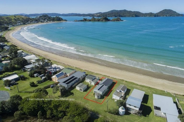 Photo of property in 37b Te Kapua Street, Oakura, Hikurangi, 0184