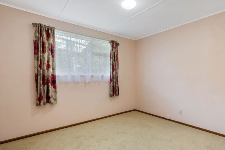Photo of property in 26 Antrim Crescent, Wainuiomata, Lower Hutt, 5014