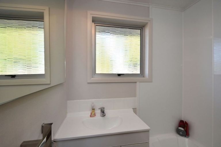 Photo of property in 184 Stobo Street, Grasmere, Invercargill, 9810