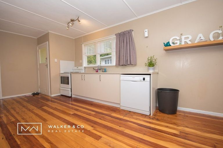 Photo of property in 61 Sunny Grove, Wainuiomata, Lower Hutt, 5014