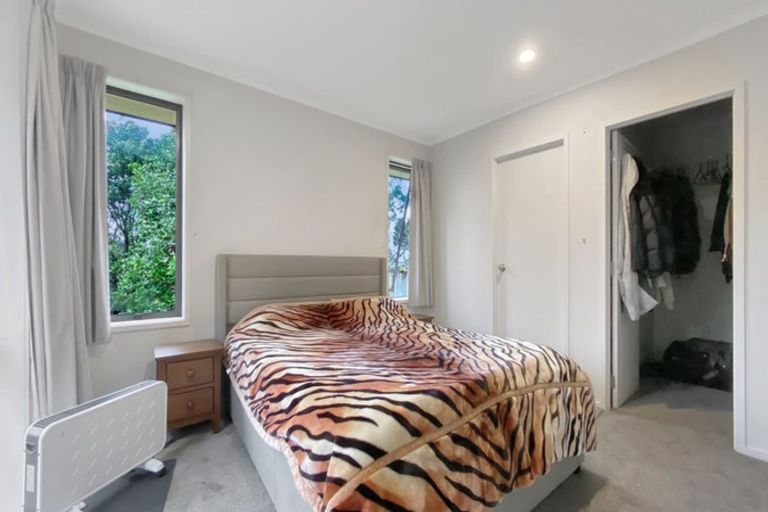 Photo of property in 36a Divich Avenue, Te Atatu South, Auckland, 0610