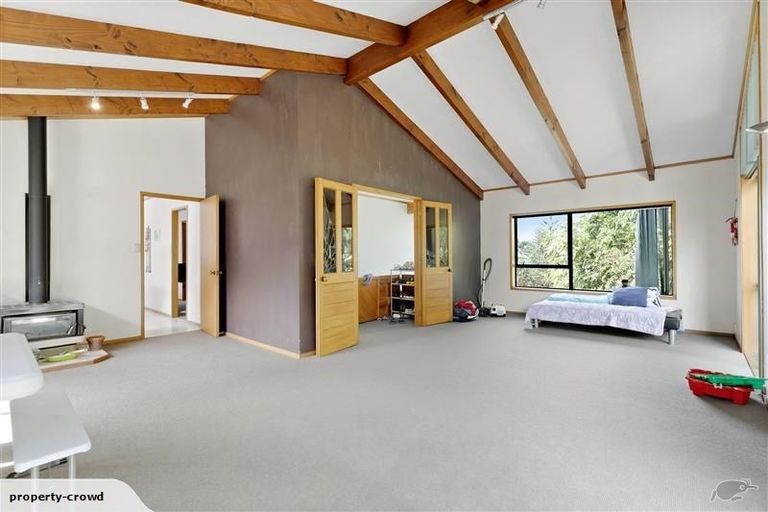 Photo of property in 124 Stapleford Crescent, Browns Bay, Auckland, 0630