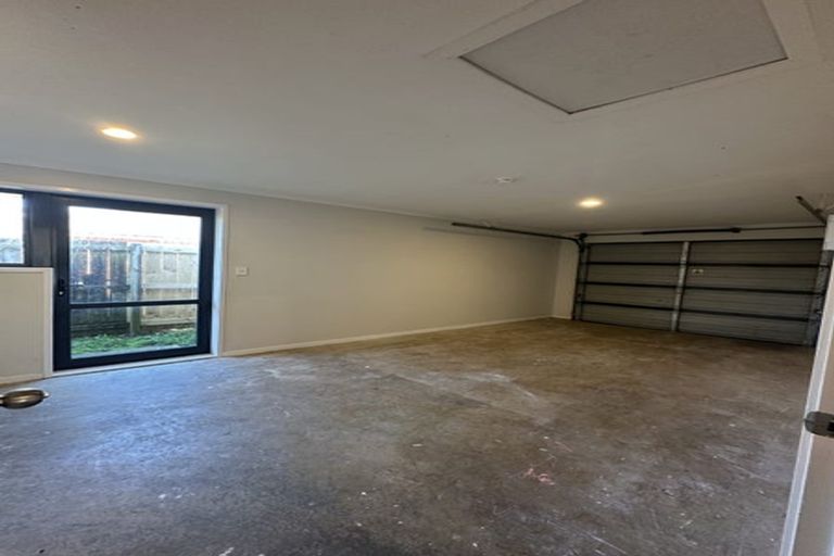 Photo of property in 2 Reef Place, Mangere, Auckland, 2022