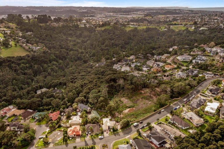 Photo of property in 83 Glendhu Road, Bayview, Auckland, 0629