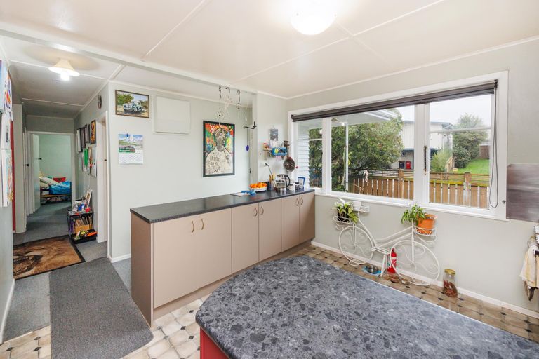 Photo of property in 19 Epsom Road, Hokowhitu, Palmerston North, 4410