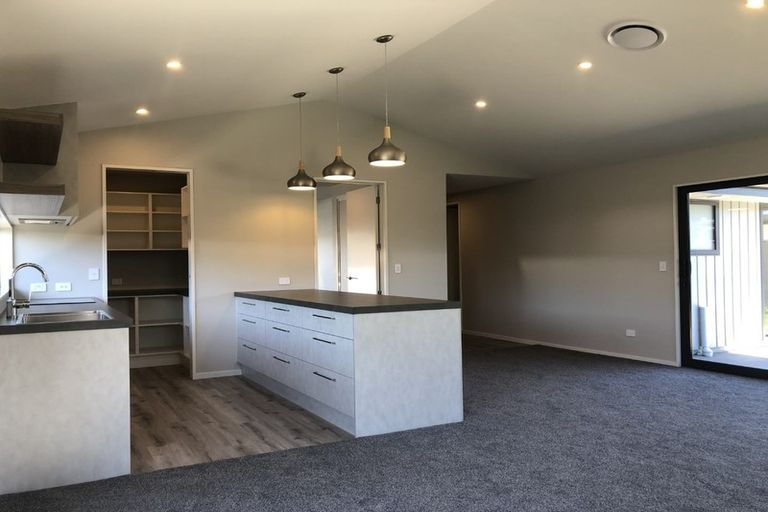 Photo of property in 5 Tussle Grove, Halswell, Christchurch, 8025