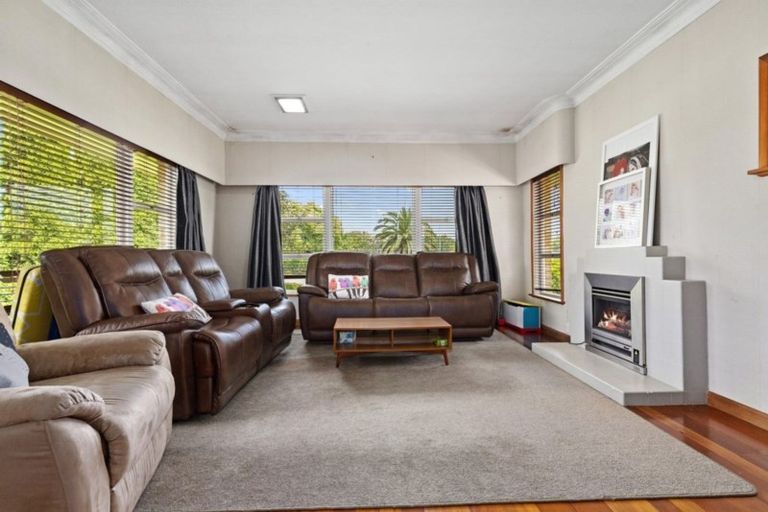 Photo of property in 43 Cambridge Road, Hillcrest, Hamilton, 3216