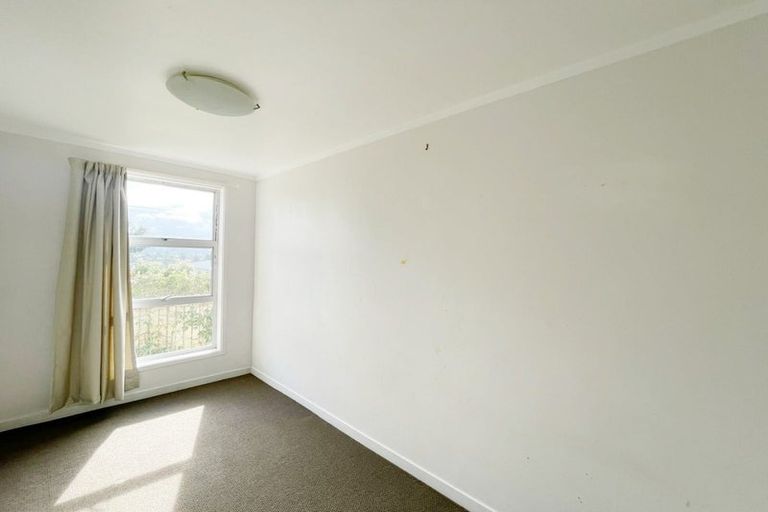 Photo of property in 24 Tiri Tiri Road, Birkdale, Auckland, 0626