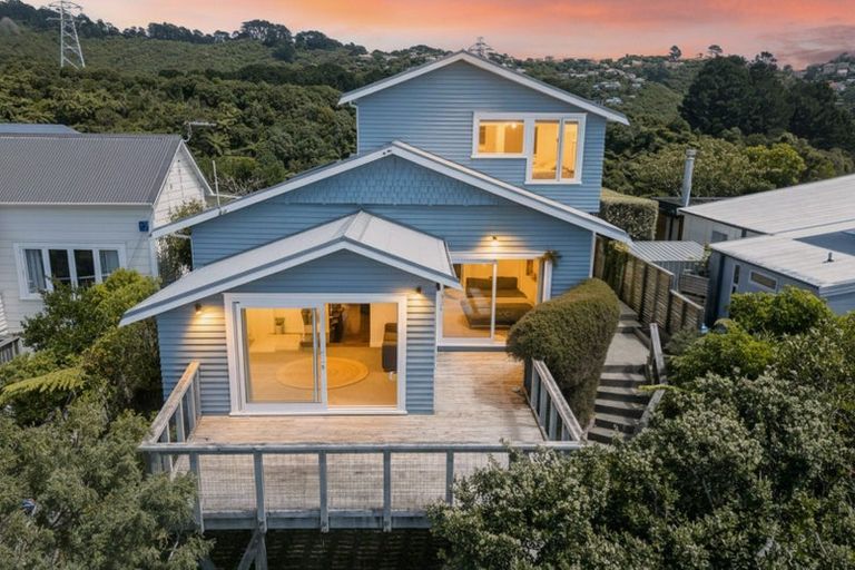 Photo of property in 44 Mortimer Terrace, Aro Valley, Wellington, 6021