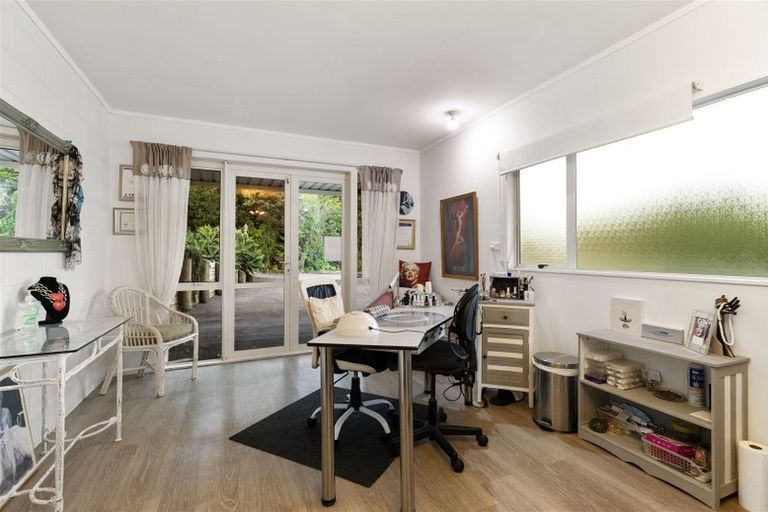 Photo of property in 4 Clayden Drive, Gulf Harbour, Whangaparaoa, 0930