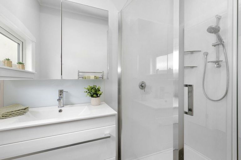 Photo of property in 10 Byron Street, Petone, Lower Hutt, 5012