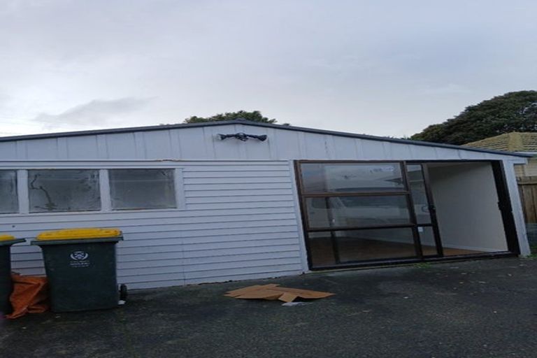 Photo of property in 25 Laxon Avenue, Otara, Auckland, 2025