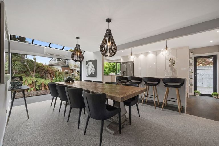 Photo of property in 2/17 Woodford Terrace, Ilam, Christchurch, 8053