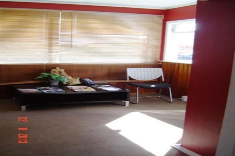 Photo of property in 105 Fulford Street, New Plymouth, 4310