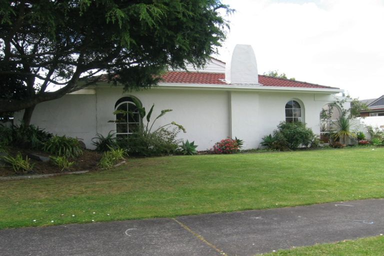 Photo of property in 3 Rapley Place, Papatoetoe, Auckland, 2025